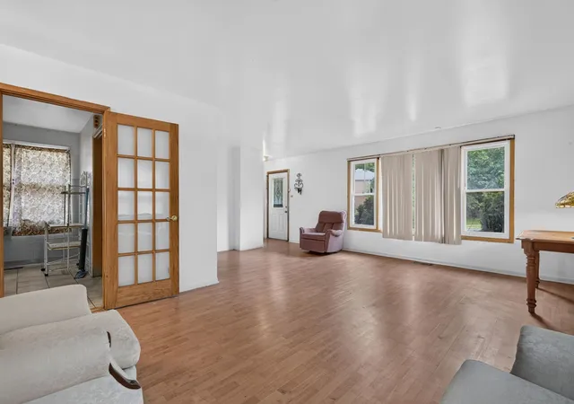 Photo 3 of Single family home for sale at 7768 S Luella Ave, Chicago, IL 60649 | MLS# 12716173 | Listing updated on 2026-10-08