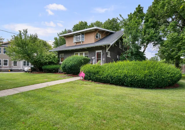 Photo 3 of Single family home for sale at 202 E Prospect St, Kewanee, IL 61443 | MLS# 12716188 | Listing updated on 2026-08-02