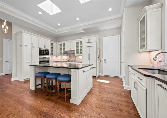 Photo 4 of Single family home for sale at 23 Heritage Dr, Highland Park, IL 60035 | MLS# 12716202 | Listing updated on 2026-08-31
