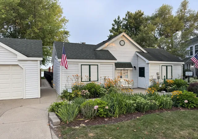 37th image of 410 Country Lane Ct, Wauconda, IL 60084 | MLS# 12716208