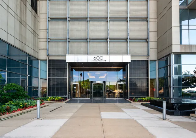 2nd image of 600 N Lake Shore Dr #807, Chicago, IL 60611 | MLS# 12716233