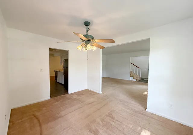 Photo 3 of Single family home for sale at 2009 W Norwood Dr, Carbondale, IL 62901 | MLS# 12716264 | Listing updated on 2026-09-04