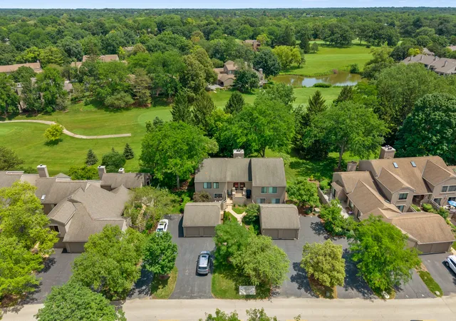 2nd image of 1285 Oak Hill Rd #D, Lake Barrington, IL 60010 | MLS# 12716299