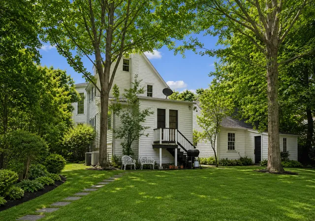 Photo 3 of Single family home for sale at 333 Hazel Ave, Highland Park, IL 60035 | MLS# 12716308 | Listing updated on 2026-09-22