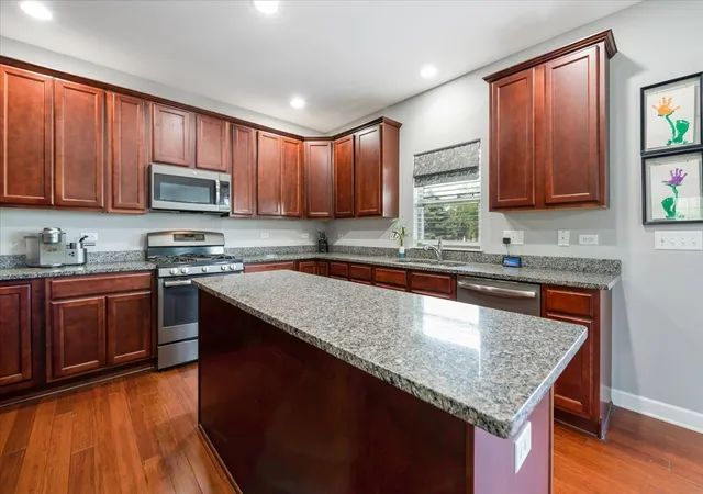 Photo 3 of Single family home for sale at 21042 Lakewoods Ln, Shorewood, IL 60404 | MLS# 12716310 | Listing updated on 2026-10-03