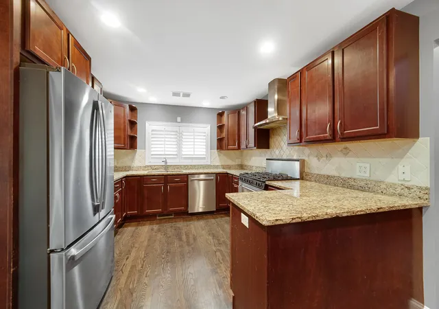 5th image of 2699 Lisa Ct, Northbrook, IL 60062 | MLS# 12716312