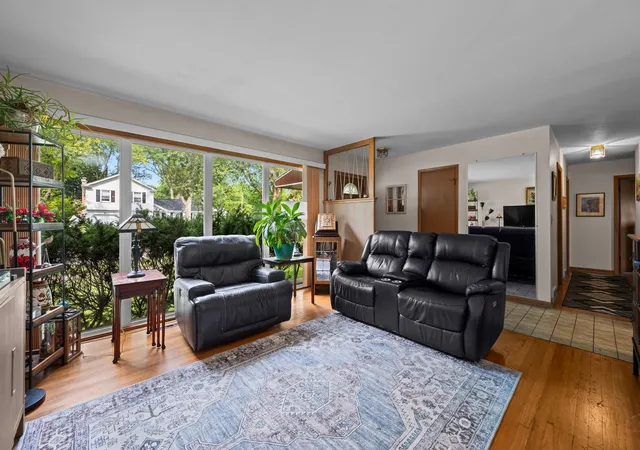 Photo 3 of Sale Pending at 743 S Bennett Ave, Palatine, IL 60067 | MLS# 12716317 | Listing updated on 2026-10-22