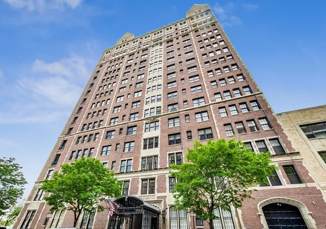 2nd image of 1120 N Lake Shore Dr #16B, Chicago, IL 60611 | MLS# 12716342