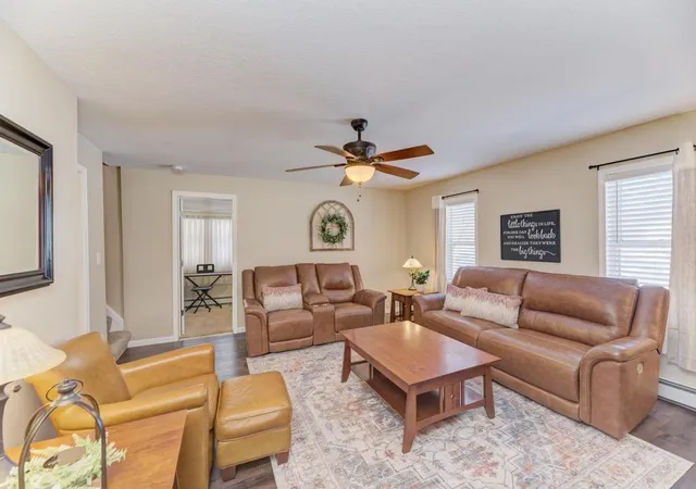 Photo 3 of Single family home for sale at 33709 S W River Rd, Wilmington, IL 60481 | MLS# 12716416 | Listing updated on 2026-09-23