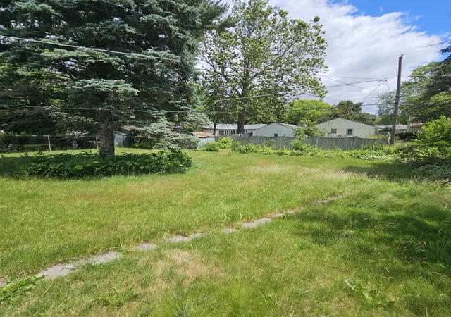2nd image of 1307 Winthrop Ln, Rockford, IL 61107 | MLS# 12716422