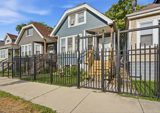 Photo 2 of Single family home for sale at 7132 S Hermitage Ave, Chicago, IL 60636 | MLS# 12716427 | Listing updated on 2026-09-04