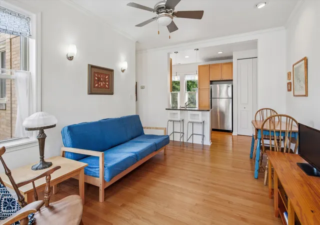 Photo 4 of Condominium at 1733 W Balmoral Ave #3A, Chicago, IL 60640 | MLS# 12716432 |  | Sold on 2026-09-16