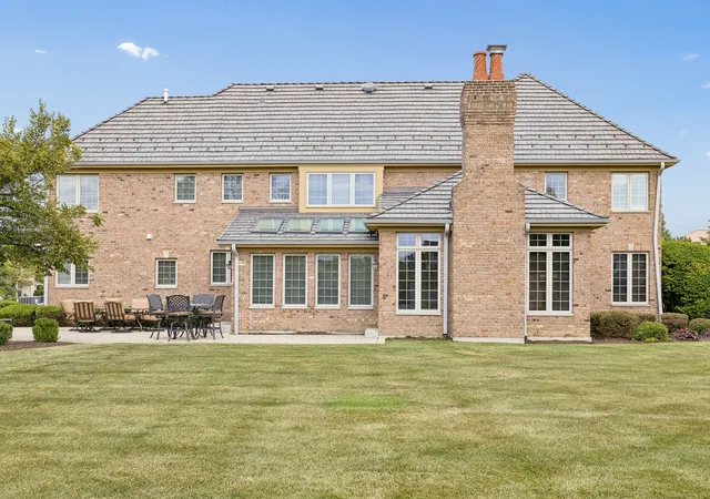 Photo 4 of Single family home for sale at 15240 Timber Ridge Ct, Orland Park, IL 60467 | MLS# 12716452 | Listing updated on 2026-10-02