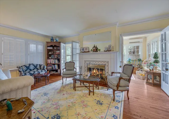 Photo 3 of Single family home for sale at 220 Maple Ave, Wilmette, IL 60091 | MLS# 12716456 | Listing updated on 2026-09-08