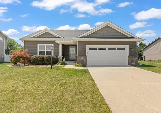 Photo 1 of Single family home for sale at 701 Red Bud Dr, Mahomet, IL 61853 | MLS# 12716463 | Listing updated on 2026-08-06