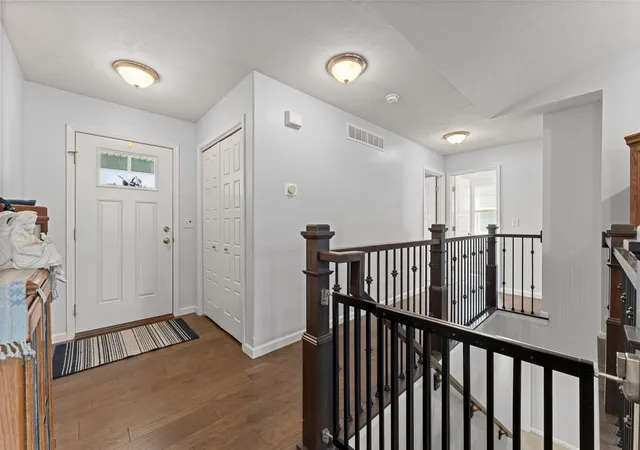 Photo 2 of Single family home for sale at 701 Red Bud Dr, Mahomet, IL 61853 | MLS# 12716463 | Listing updated on 2026-08-06