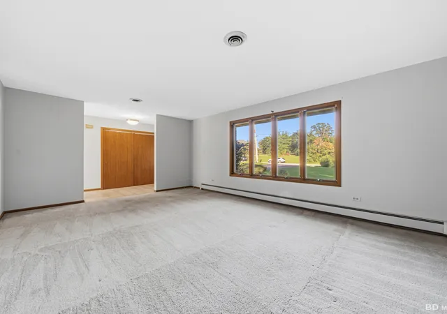 Photo 4 of Single family home for sale at 14018 Cokes Rd, Homer Glen, IL 60491 | MLS# 12716512 | Listing updated on 2026-10-07