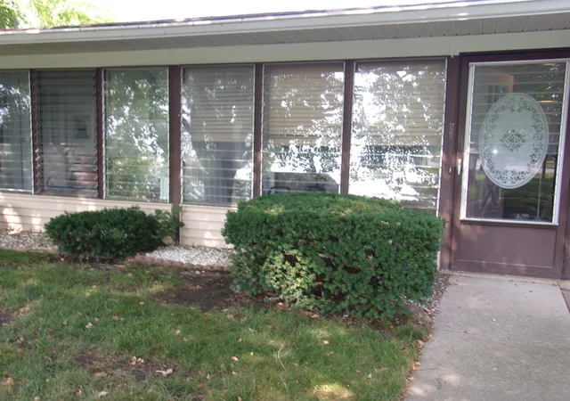 2nd image of 7415 Chevy Chase Ct #3, Fox Lake, IL 60020 | MLS# 12716552