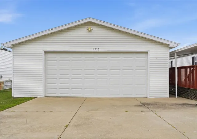 Photo 3 of Manufactured home for sale at 3747 W Il Rt 64 Lot #170, Mount Morris, IL 61054 | MLS# 12716560 | Listing updated on 2026-08-02
