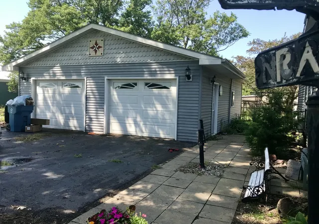 Photo 3 of Single family home for sale at 406 Mill St, Buda, IL 61314 | MLS# 12716564 | Listing updated on 2026-09-03