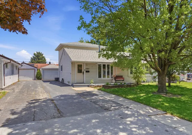 1st image of 8753 S Kostner Ave, Hometown, IL 60456 | MLS# 12716573