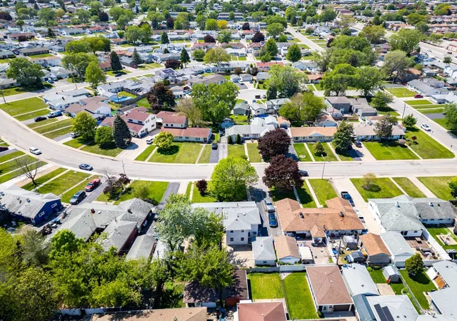 21st image of 8753 S Kostner Ave, Hometown, IL 60456 | MLS# 12716573