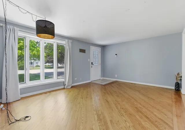 3rd image of 8753 S Kostner Ave, Hometown, IL 60456 | MLS# 12716573