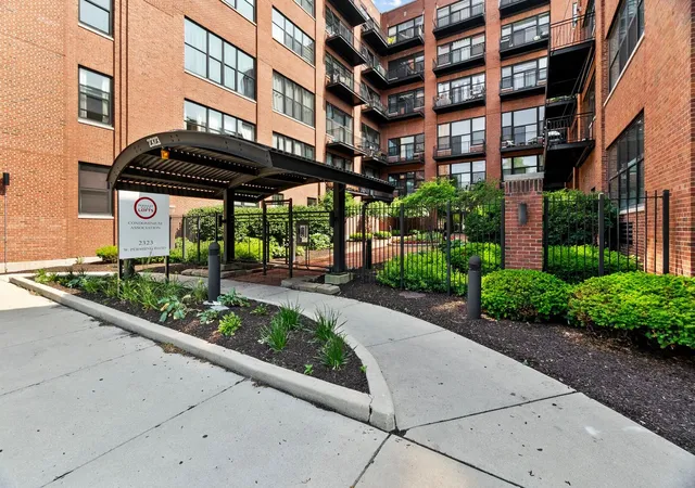 2nd image of 2323 W Pershing Rd #132, Chicago, IL 60609 | MLS# 12716577