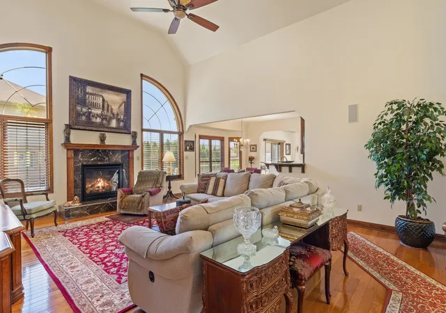 Photo 4 of Single family home for sale at 20029 Aegina Dr, Olympia Fields, IL 60461 | MLS# 12716594 | Listing updated on 2026-09-20