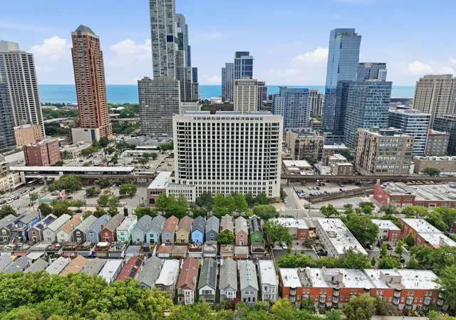 2nd image of 1255 S State St, Chicago, IL 60605