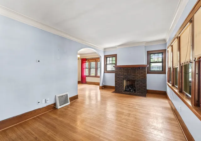 Photo 2 of Single family home for sale at 1000 Division St, Lisle, IL 60532 | MLS# 12716611 | Listing updated on 2026-09-11