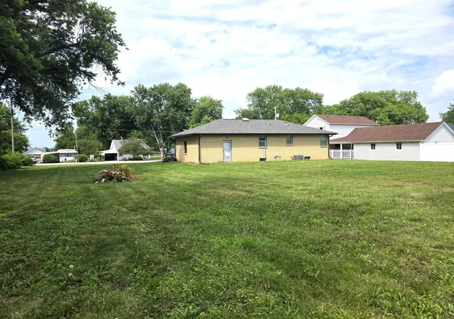 16th image of 309 W Main St, Atkinson, IL 61235 | MLS# 12716620