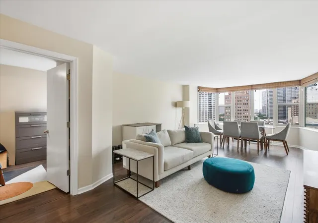 Photo 4 of Condo for sale at 525 W Hawthorne Pl #1002, Chicago, IL 60657 | MLS# 12716624 | Listing updated on 2026-08-16