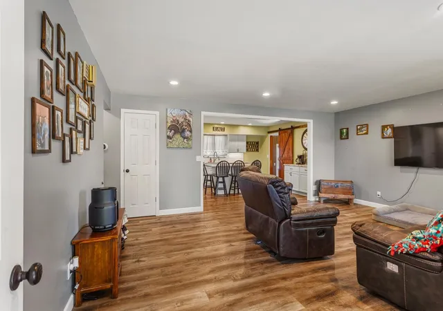 Photo 3 of Single family home for sale at 304 S Mckinley St, Mansfield, IL 61854 | MLS# 12716632 | Listing updated on 2026-10-24
