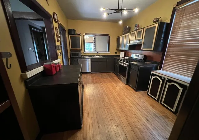 Photo 4 of Sale Pending at 1338 Oak Park Ave, Berwyn, IL 60402 | MLS# 12716654 | Listing updated on 2026-10-03