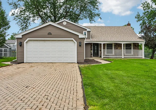 1st image of 1146 Blackhawk Ct, Schaumburg, IL 60193 | MLS# 12716661