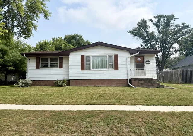 Photo 2 of Single family home for sale at 467 Ryall St, Marseilles, IL 61341 | MLS# 12716672 | Listing updated on 2026-08-16