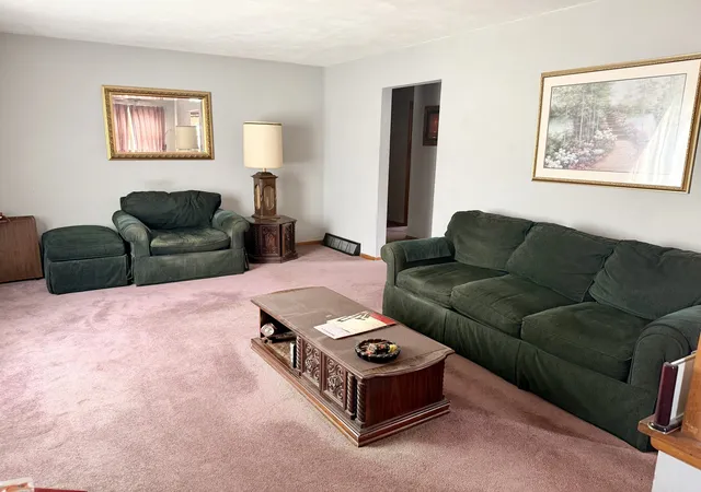 Photo 3 of Single family home for sale at 467 Ryall St, Marseilles, IL 61341 | MLS# 12716672 | Listing updated on 2026-08-16