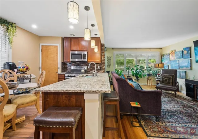 Photo 3 of Single family home for sale at 1914 Warren St, Evanston, IL 60202 | MLS# 12716686 | Listing updated on 2026-09-01