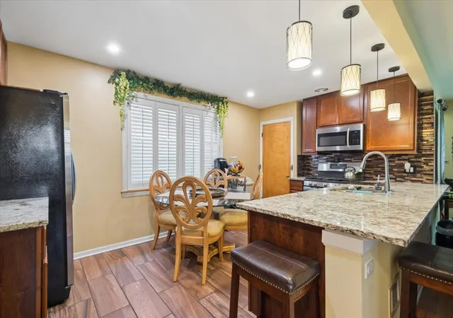 Photo 4 of Single family home for sale at 1914 Warren St, Evanston, IL 60202 | MLS# 12716686 | Listing updated on 2026-09-01
