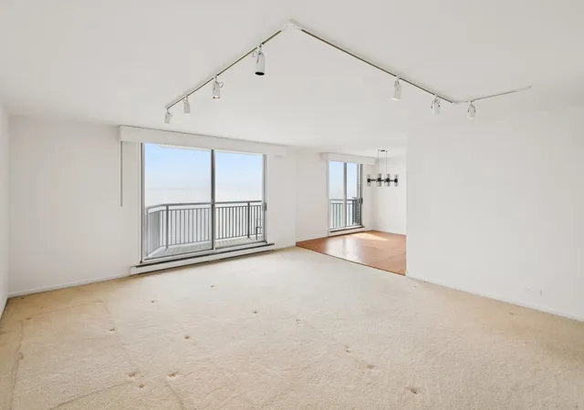 2nd image of 6007 N Sheridan Rd #27B, Chicago, IL 60660 | MLS# 12716692