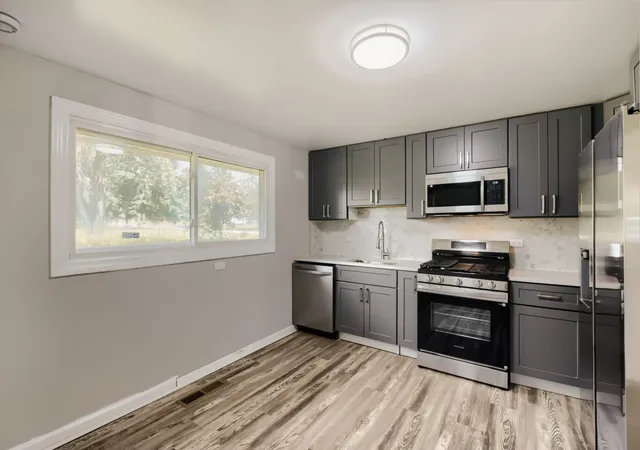 2nd image of 18250 Anthony Ave, Country Club Hills, IL 60478 | MLS# 12716694