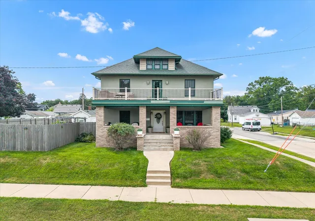 1st image of 302 9th St, Silvis, IL 61282 | MLS# 12716697