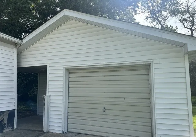 Photo 4 of Single family home for sale at 706 N Victor St, Christopher, IL 62822 | MLS# 12716721 | Listing updated on 2026-08-14