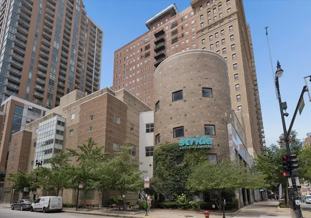 Photo 1 of Sale Pending at 40 E 9th Street #1512, Chicago, IL 60605 | MLS# 12716732 | Listing updated on 2026-10-10