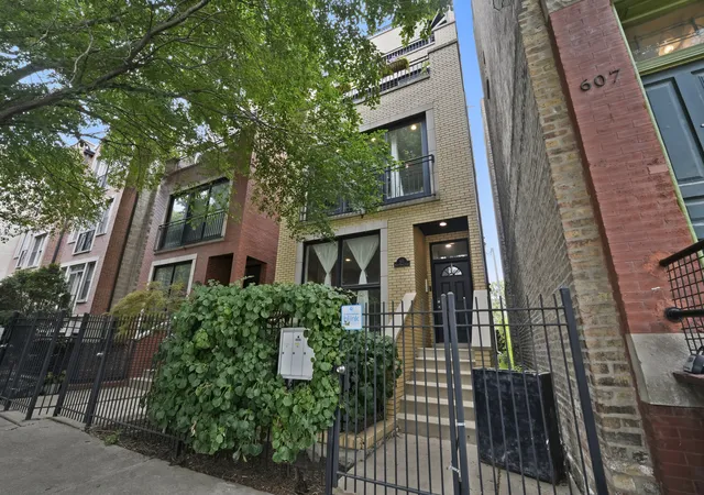 1st image of 611 N Noble St #3, Chicago, IL 60642 | MLS# 12716754