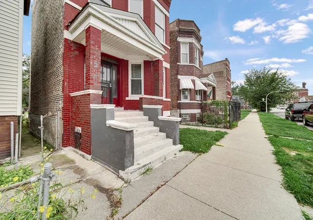 Listing Photo 4 - Condo for sale in building located at 6439 S May St, Chicago, IL 60621
