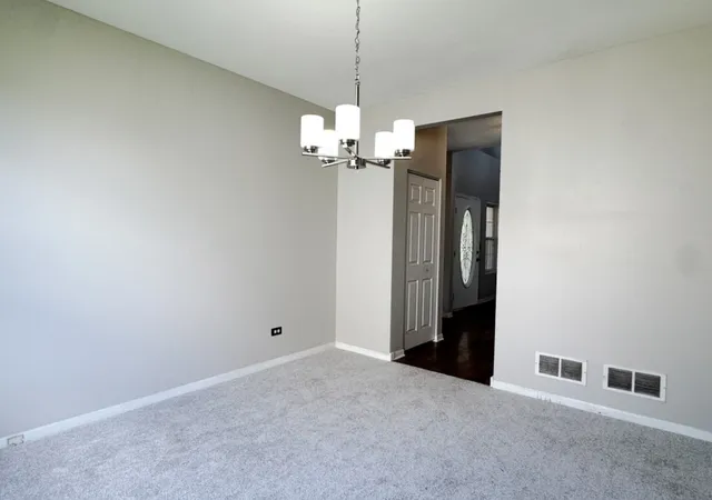 Photo 4 of Single family home for sale at 24319 Linden Ln, Plainfield, IL 60585 | MLS# 12716939 | Listing updated on 2026-10-04