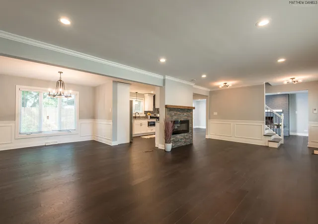 Photo 4 of Single family home for sale at 17152 Kenwood Ave, South Holland, IL 60473 | MLS# 12716940 | Listing updated on 2026-09-01
