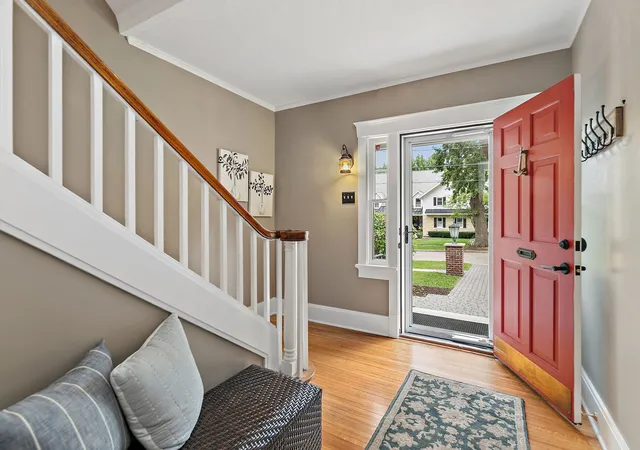 Photo 4 of Single family home for sale at 509 Easton Ave, Geneva, IL 60134 | MLS# 12716975 | Listing updated on 2026-08-17